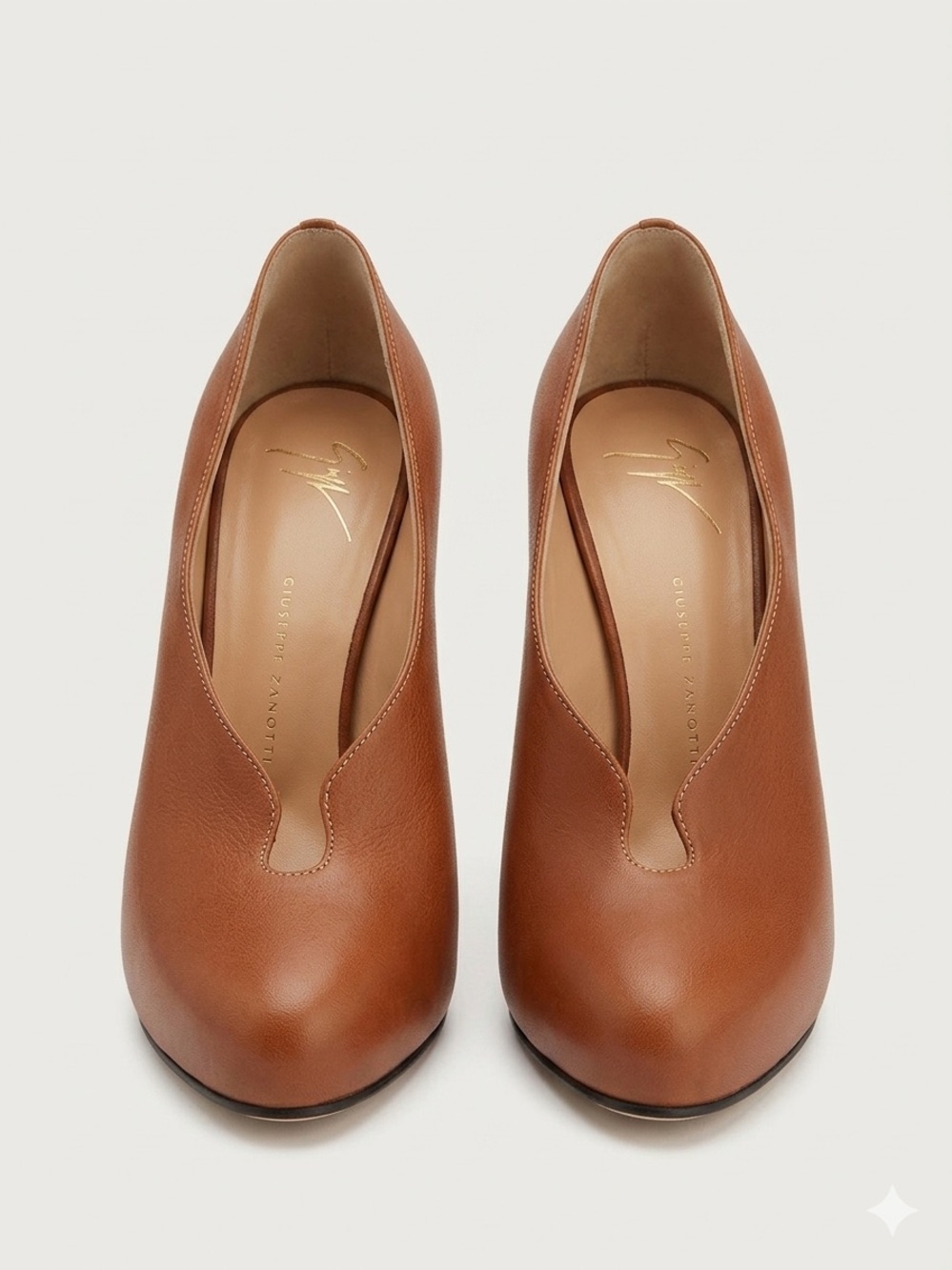 Giuseppe Zanotti Tan Leather V-Cut Cognac Almond Toe Pumps Italy 39.5 / 9.5